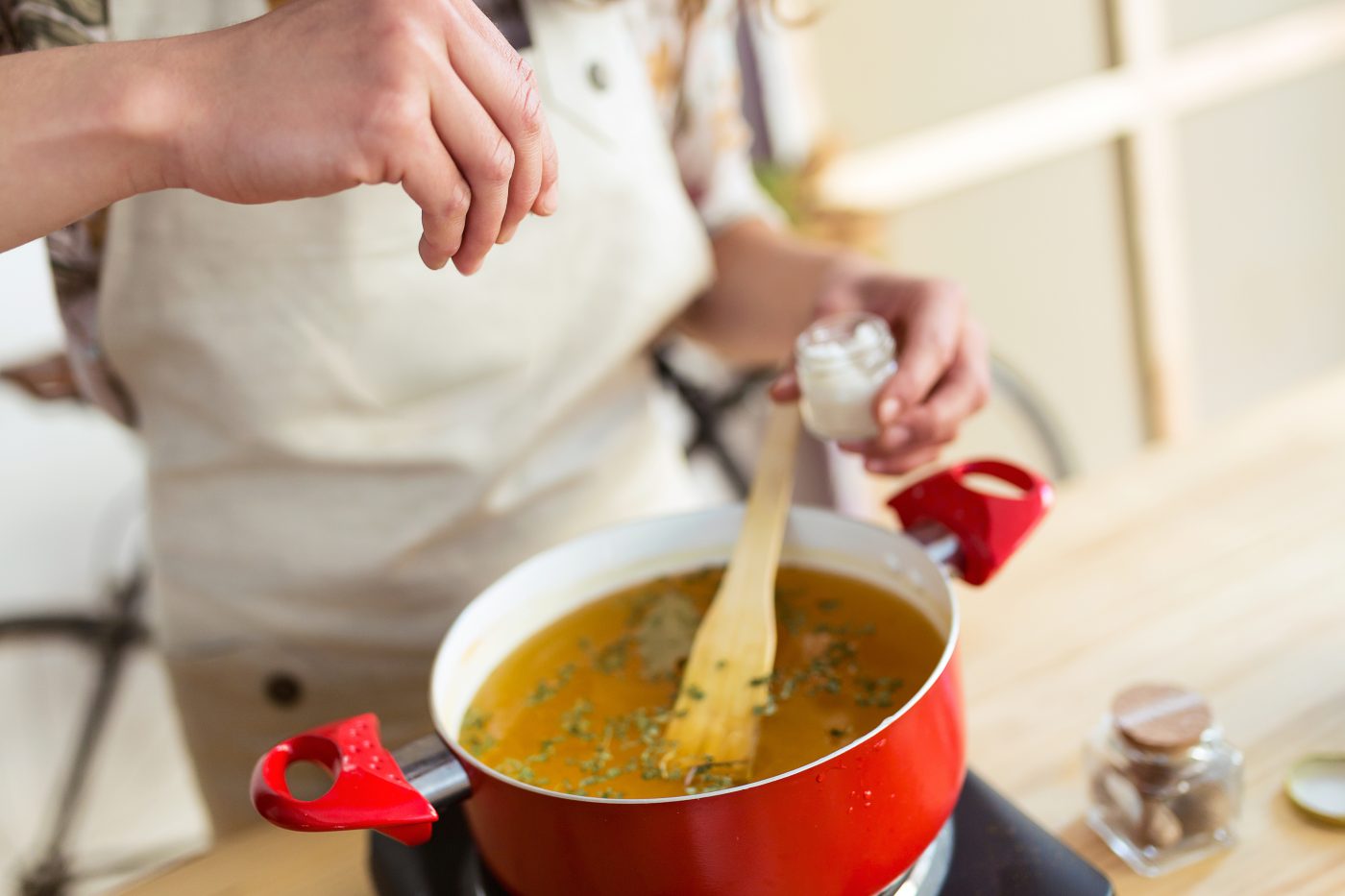 Lifehack Mit diesem einfachen Trick nie wieder zu viel Salz in der Suppe Mädels! Endlich