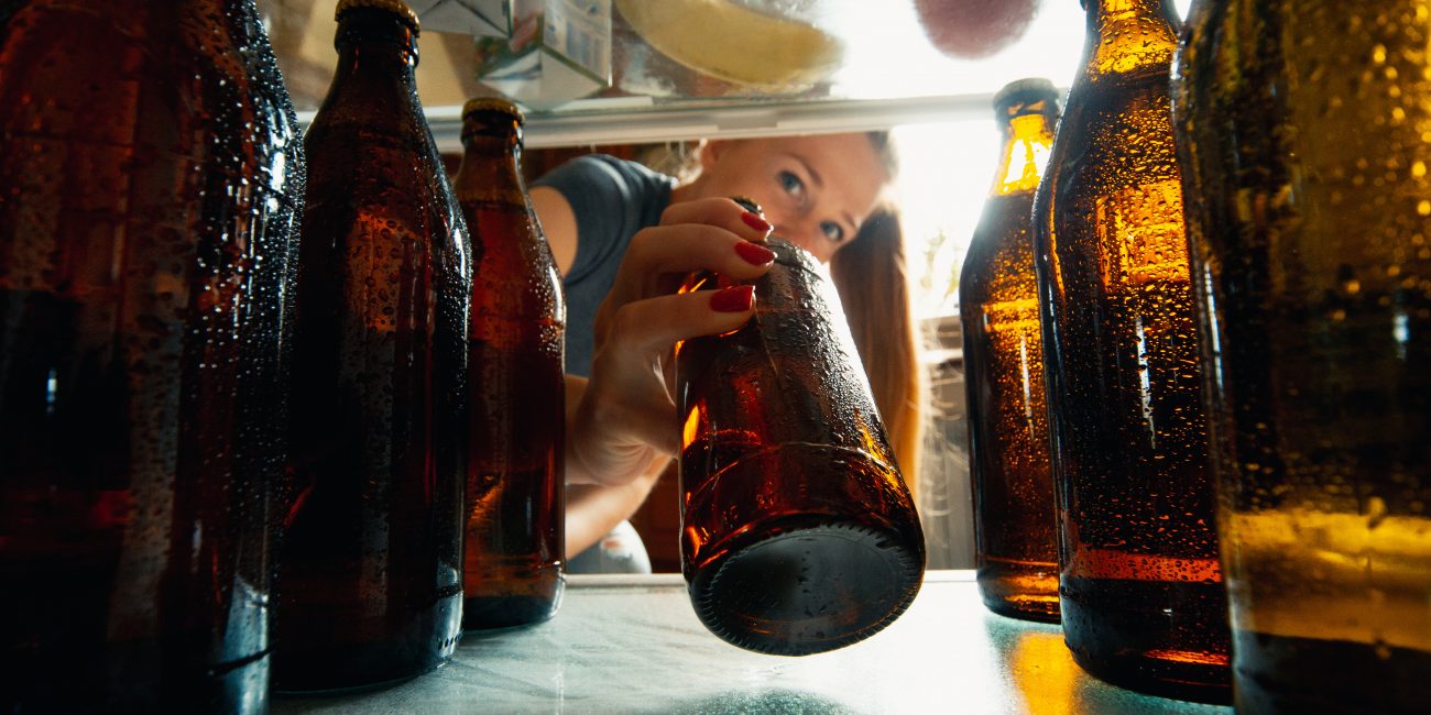 Lifehack: Wie Du das Bier perfekt im Kühlschrank stapeln kannst!